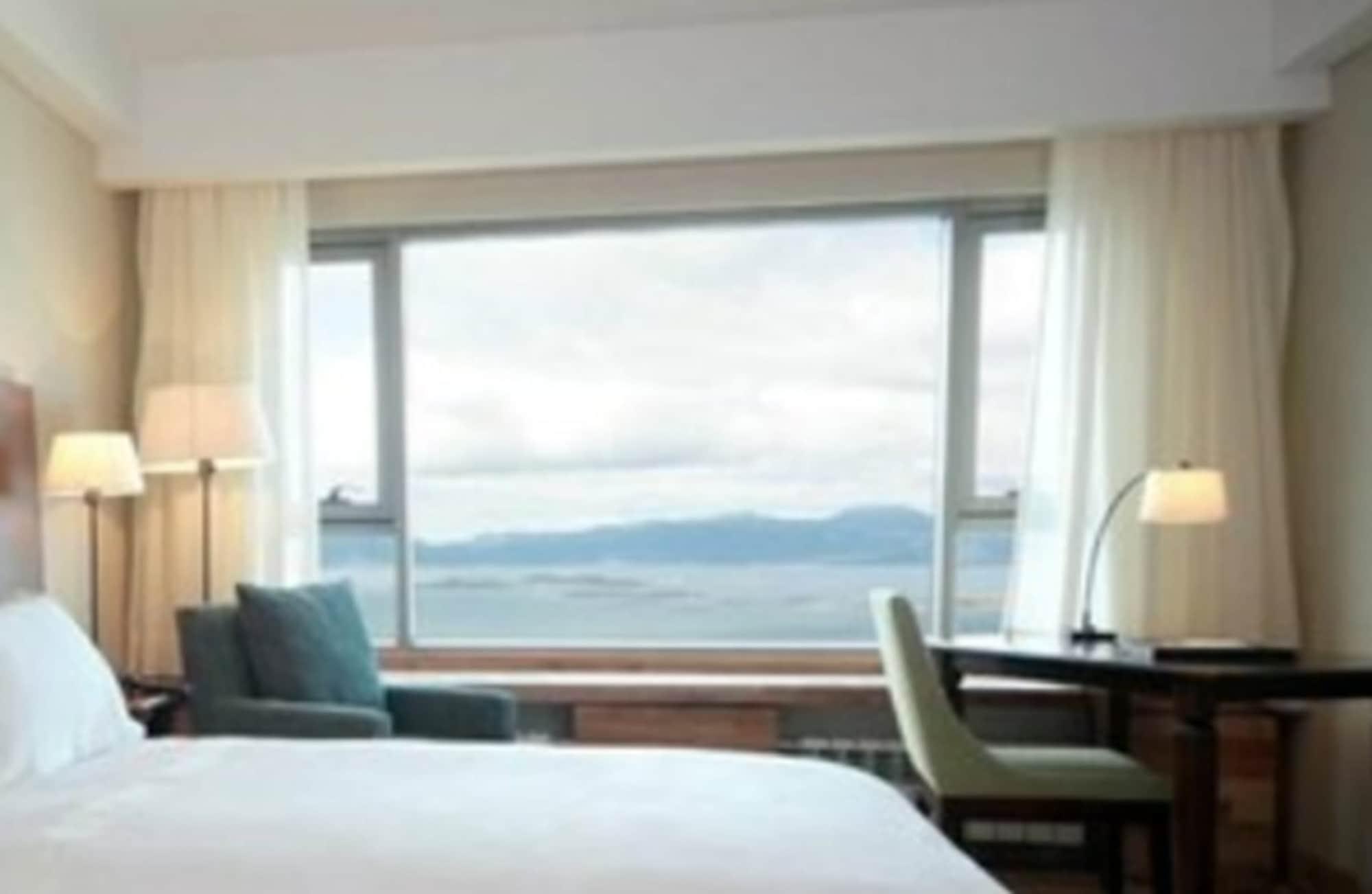 Arakur Ushuaia Resort & Spa ภายนอก รูปภาพ A room at the hotel
