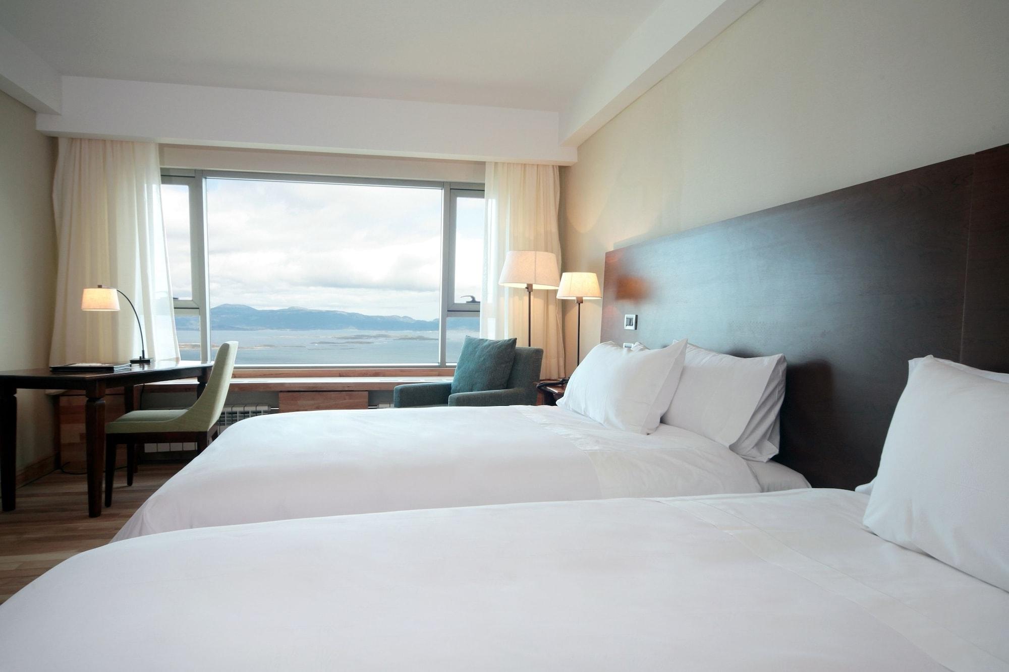Arakur Ushuaia Resort & Spa ภายนอก รูปภาพ A room at the hotel