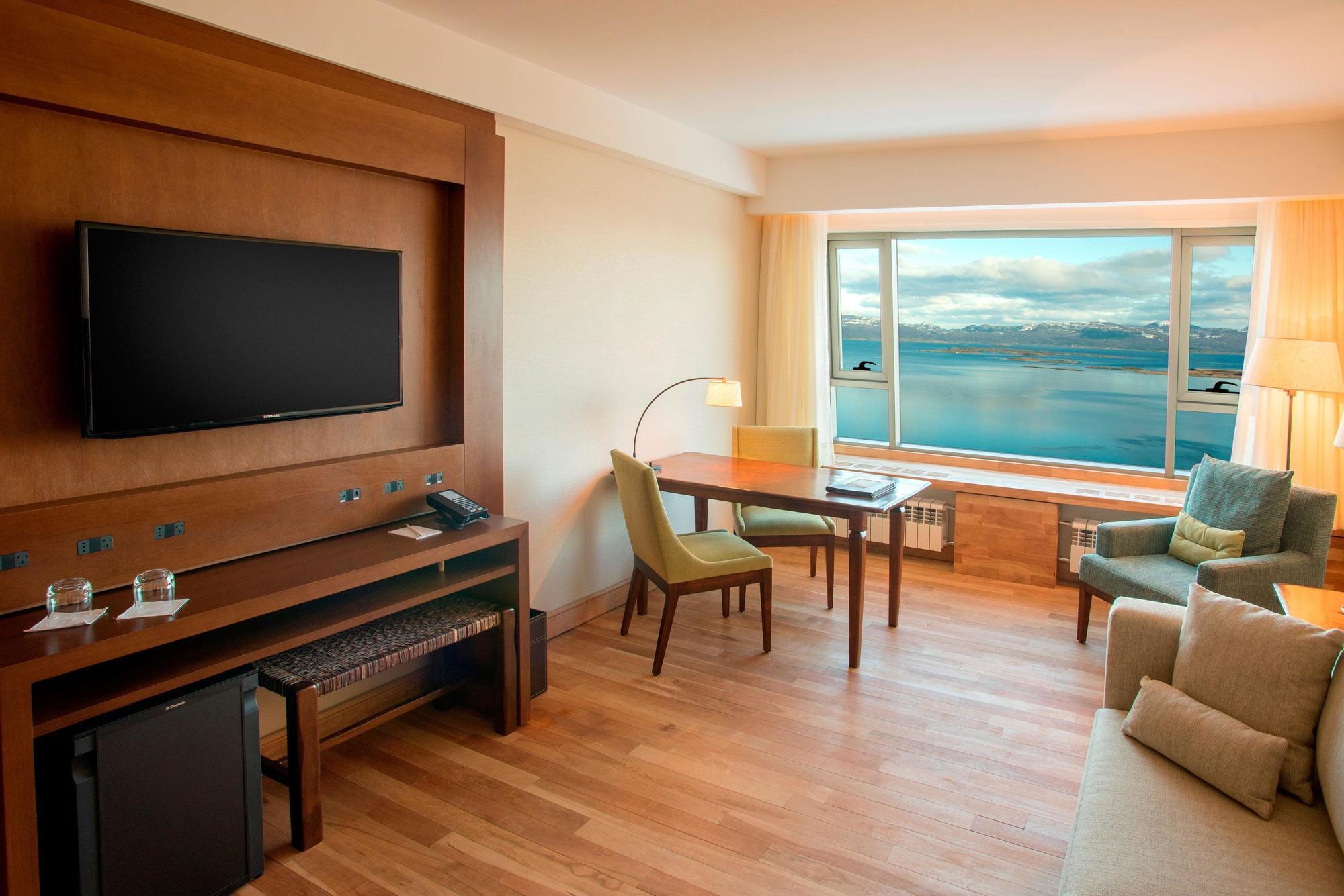 Arakur Ushuaia Resort & Spa ภายนอก รูปภาพ A room at the hotel